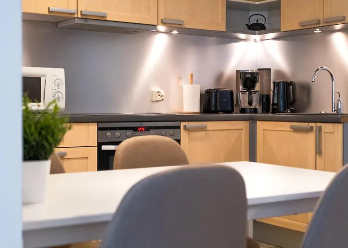 Center With Free Parking And Sauna アパート *