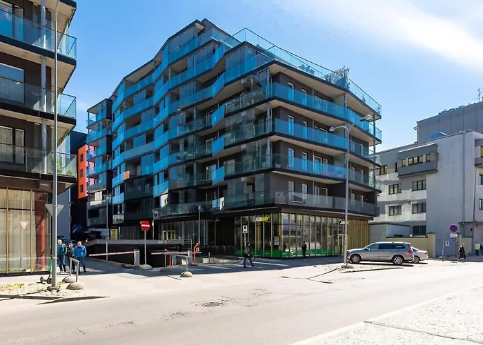 Center With Free Parking And Sauna 아파트 *