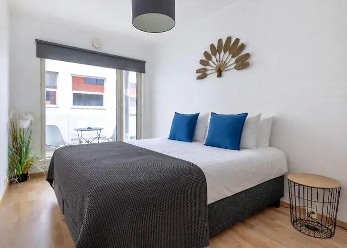 Center With Free Parking And Sauna